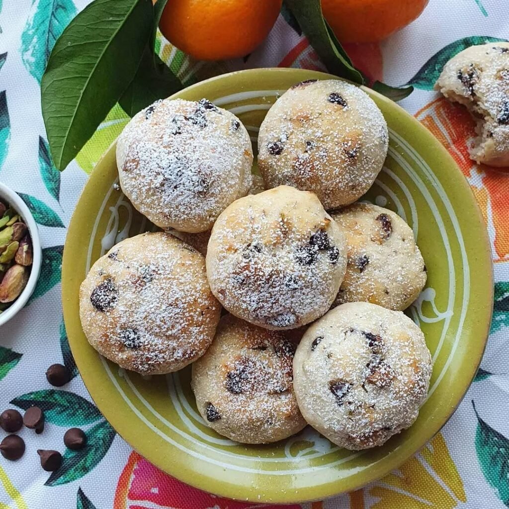 The Best Cannoli Cookies Recipe for Holiday Baking 2 canoli cookies