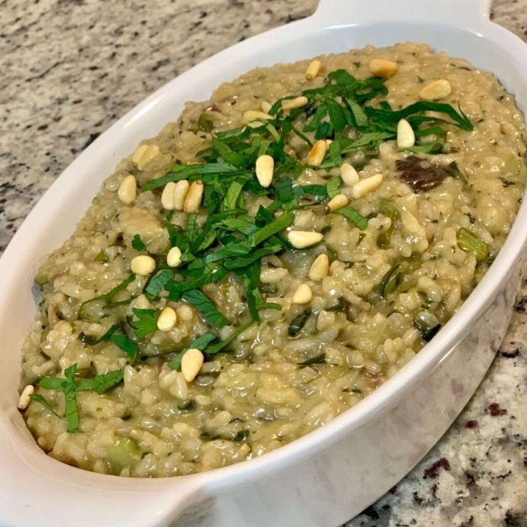 8 Meatless Monday Recipes To Try Tonight 8 A bowl of creamy mushroom and spinach risotto topped with mushrooms and fresh herbs.