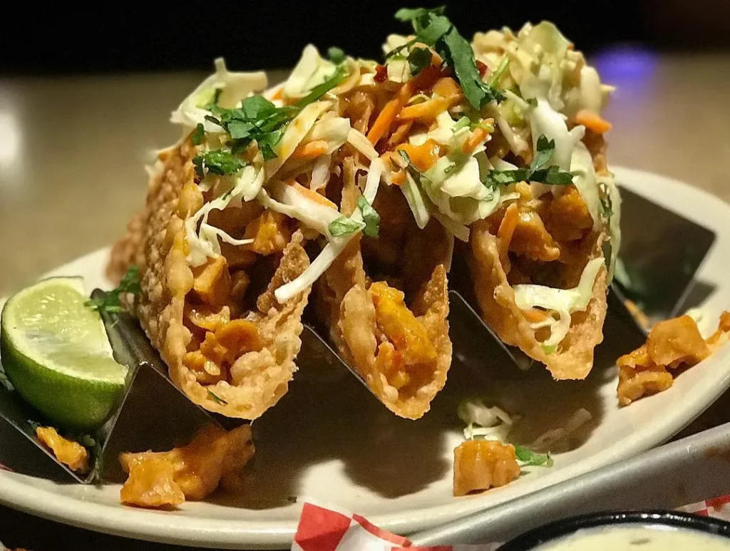 Crispy Chicken Wonton Tacos 2 keep 6 1
